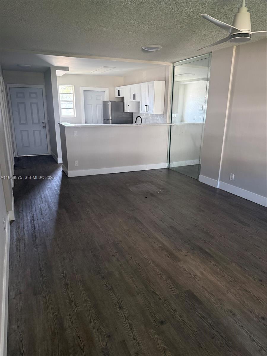 APRIL BREEZE CONDO - Residential Lease