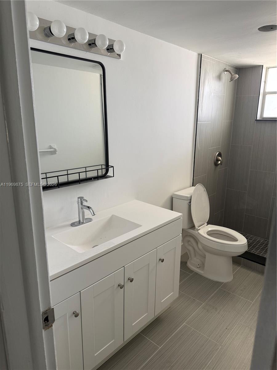 APRIL BREEZE CONDO - Residential Lease