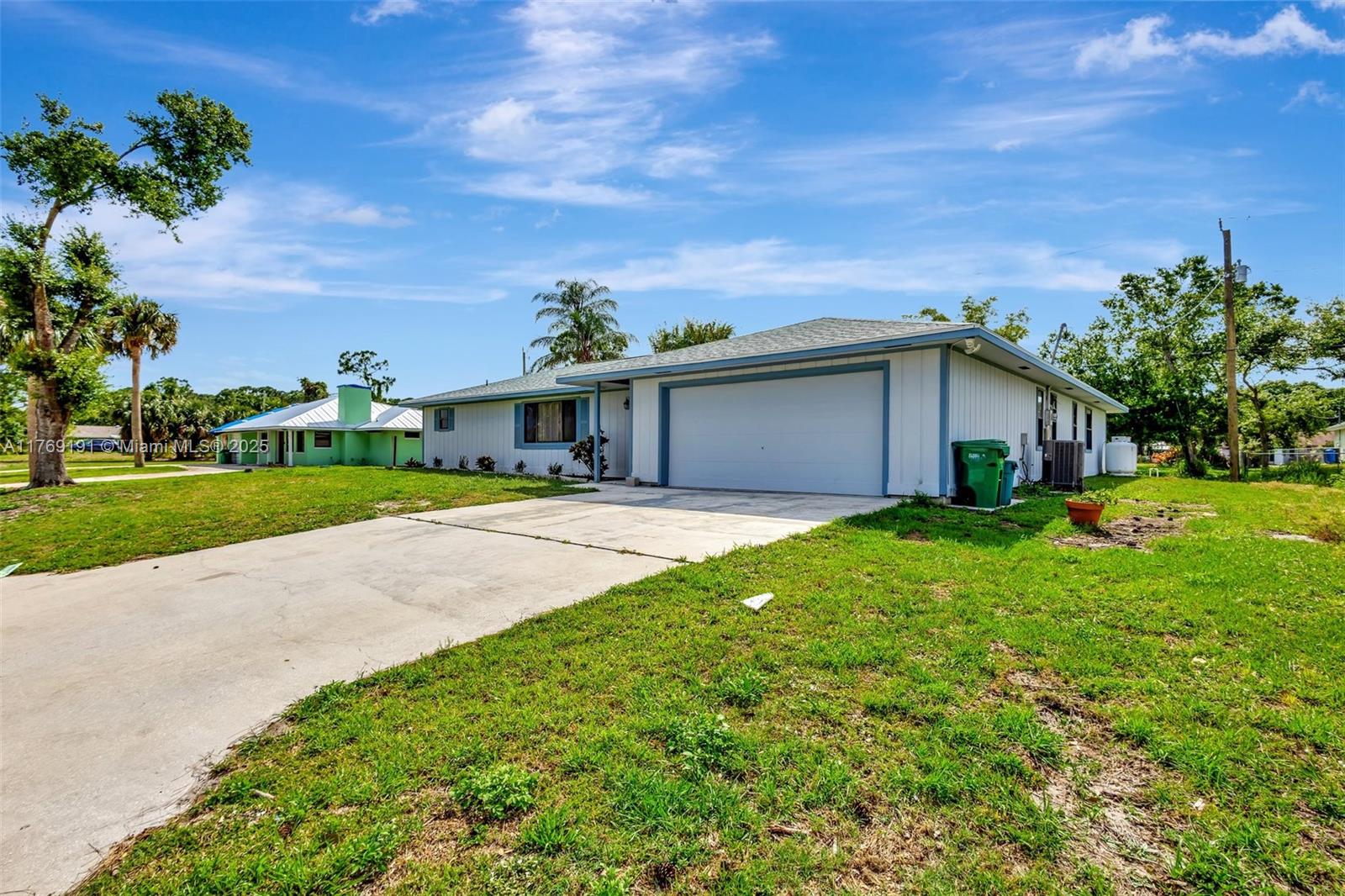 5409 Eastwood Dr