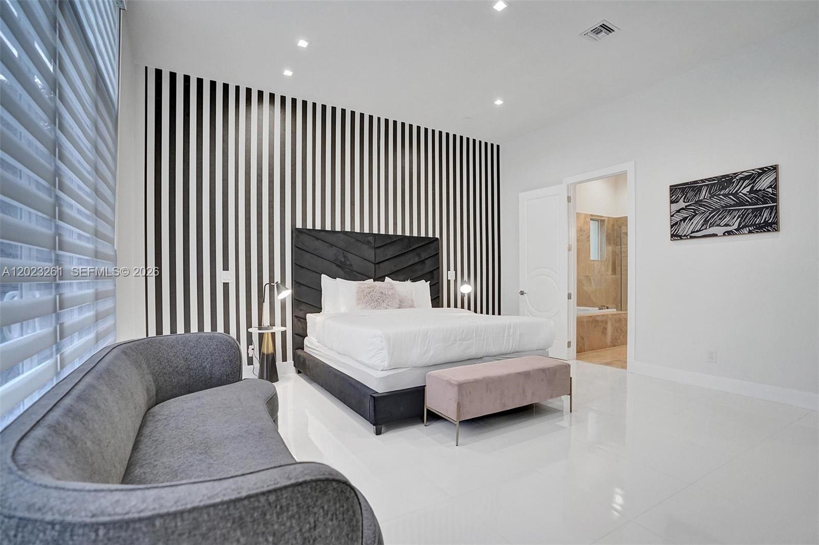 OAKLANE 1ST ADD - Residential