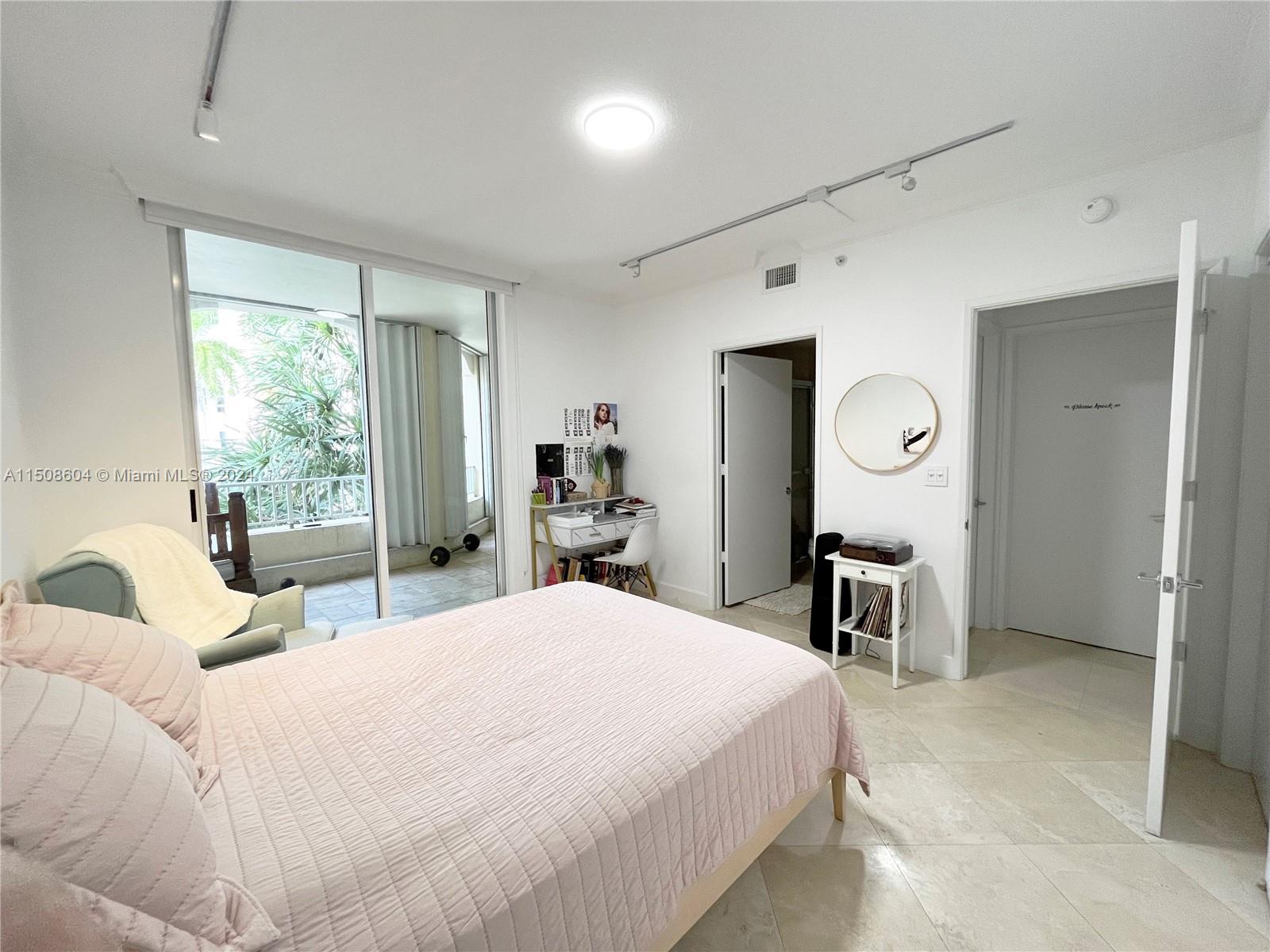 LAKE VILLA ONE CONDO - Residential