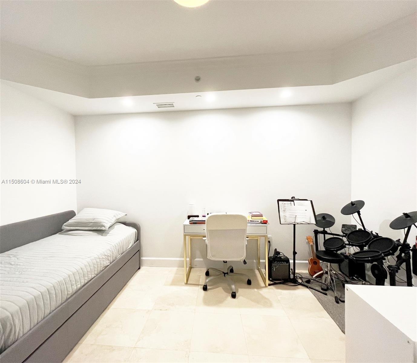 LAKE VILLA ONE CONDO - Residential