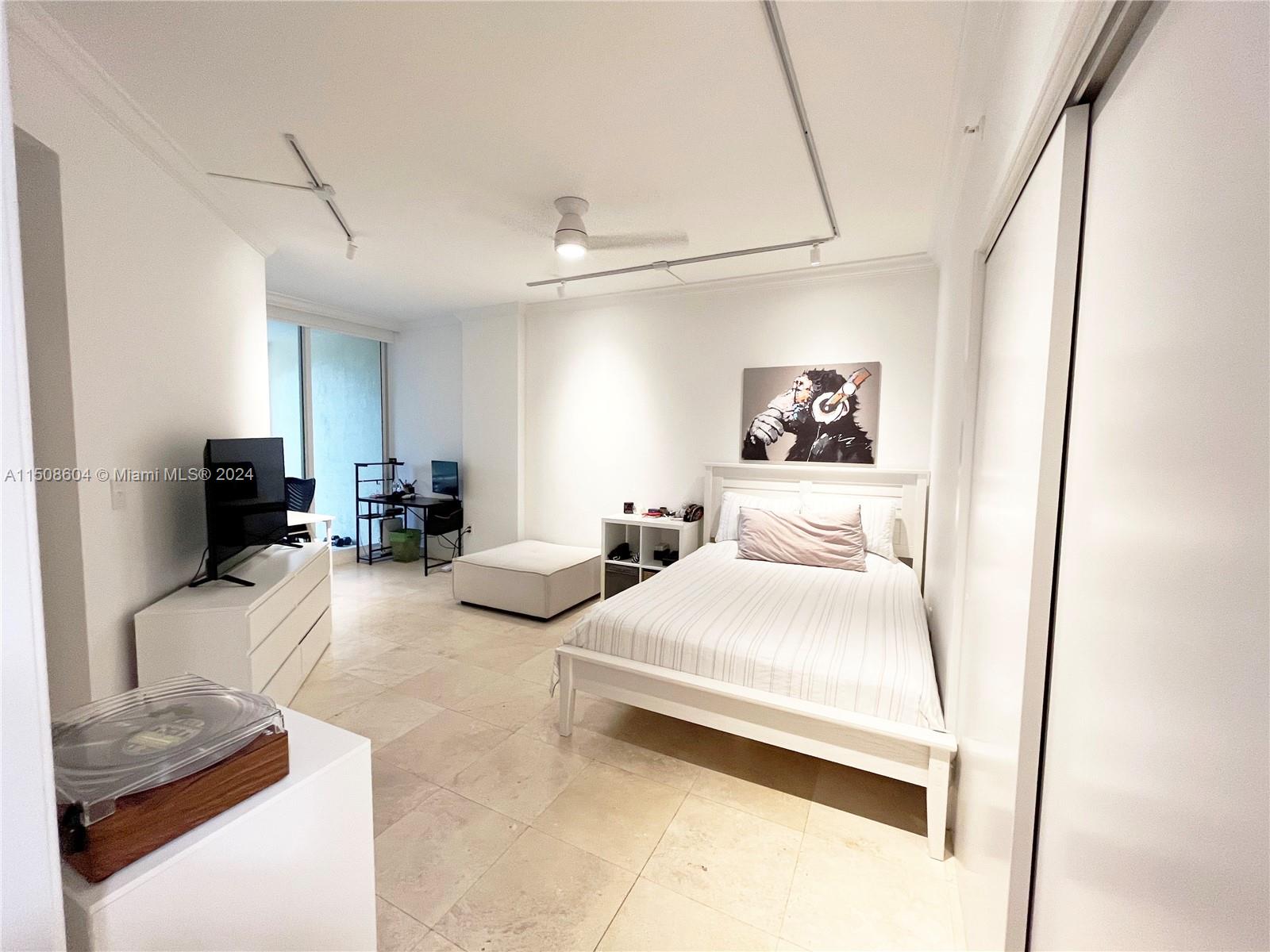 LAKE VILLA ONE CONDO - Residential