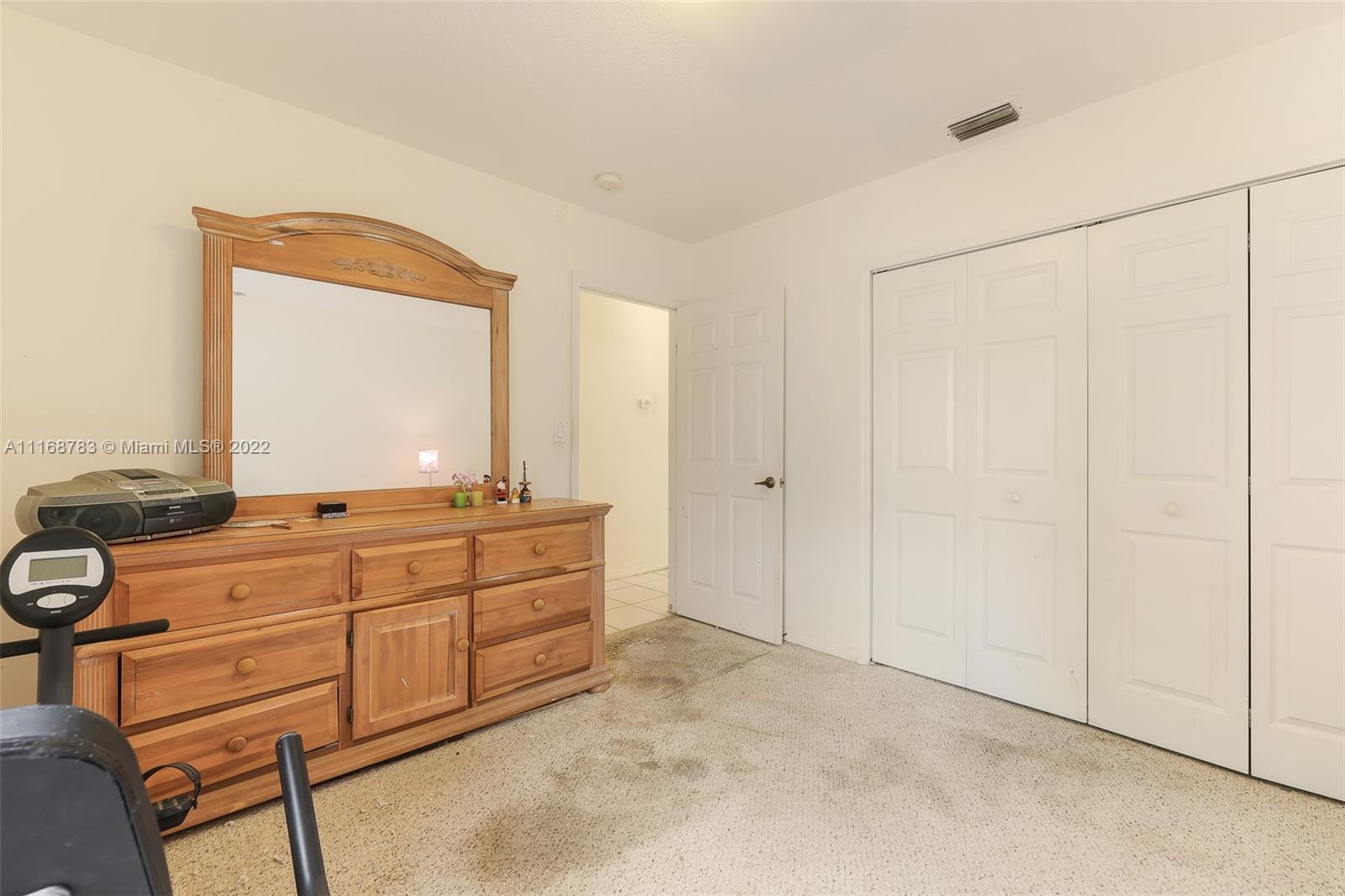 REVISED PLAT OF HAMMOCKS - Residential