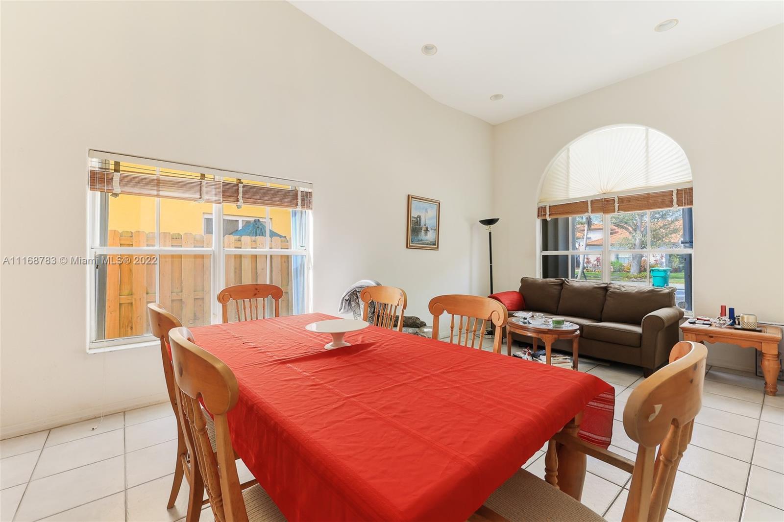 REVISED PLAT OF HAMMOCKS - Residential