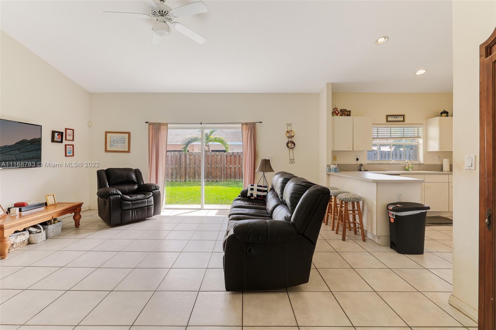 REVISED PLAT OF HAMMOCKS - Residential