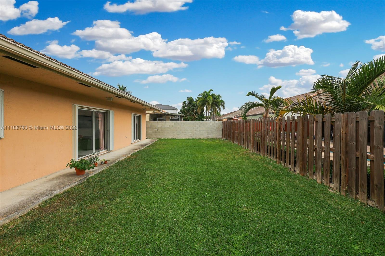 REVISED PLAT OF HAMMOCKS - Residential