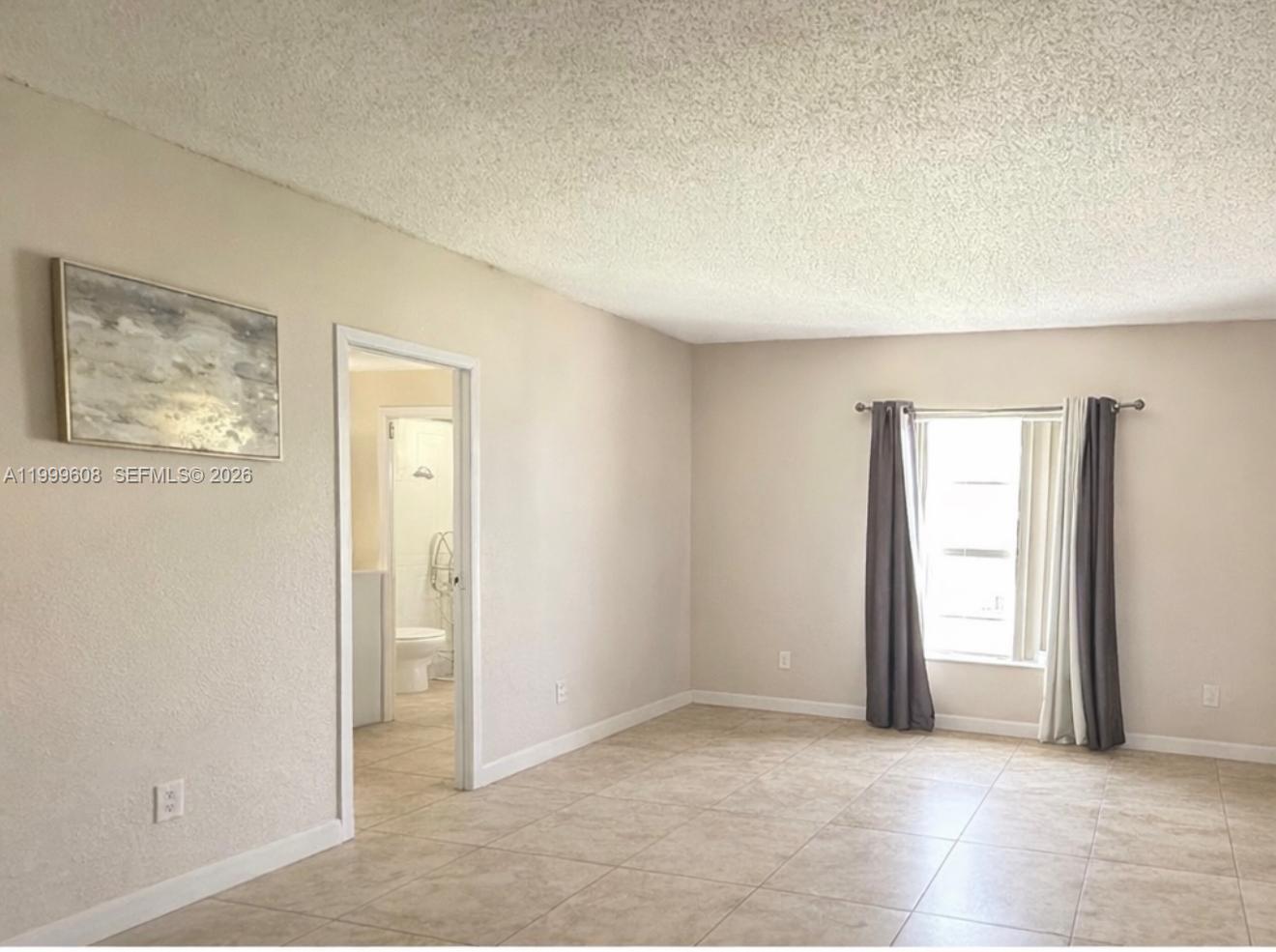 LAKEVIEW GARDENS AT MIAMI - Residential Lease