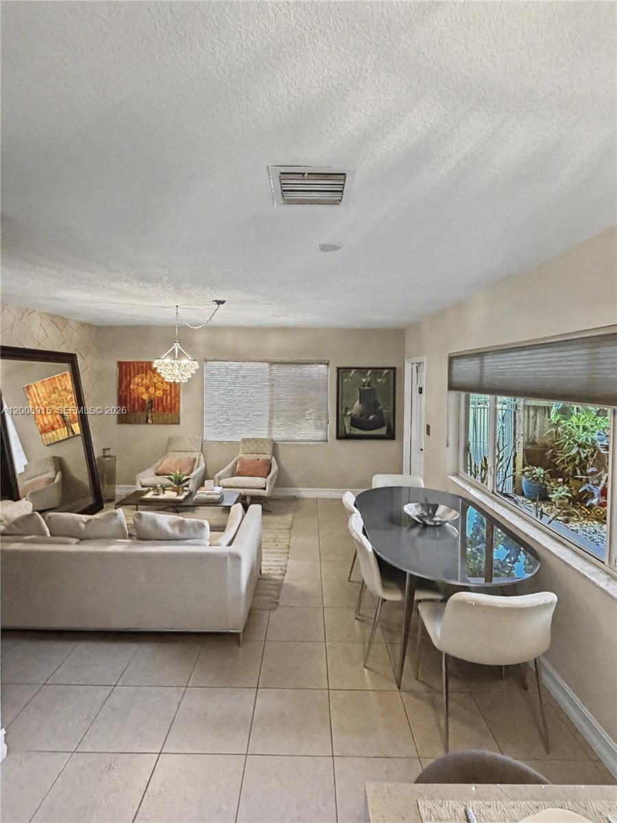 1423 Holly Heights Dr 11