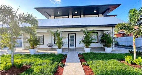 Photo of 747 E 19th St, Hialeah, FL 33013 (MLS # A11942758)