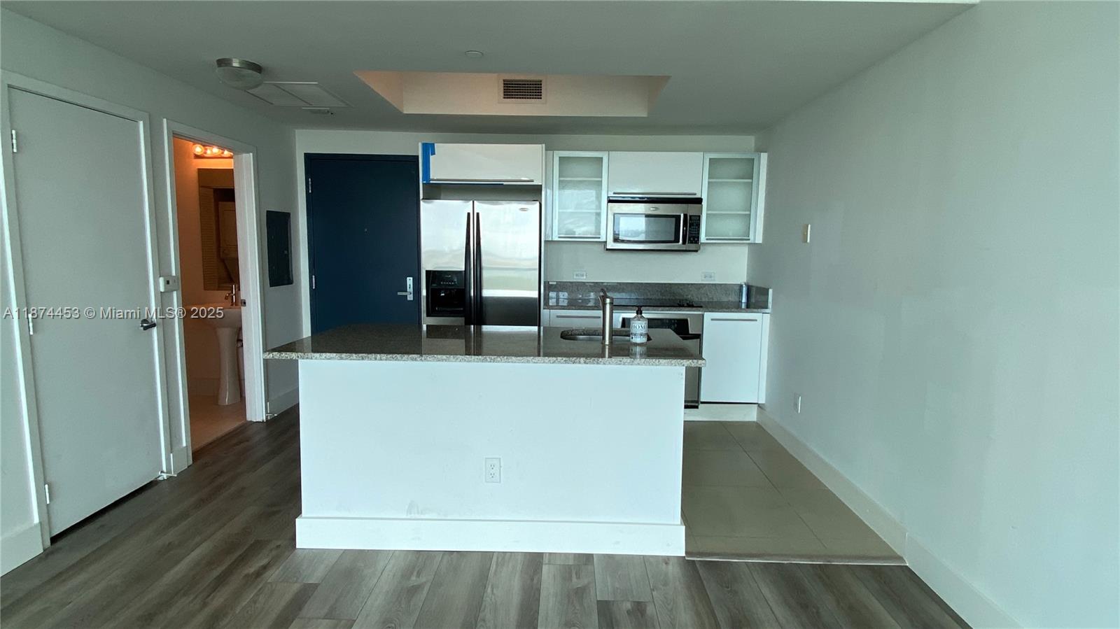 888 Biscayne Blvd 911