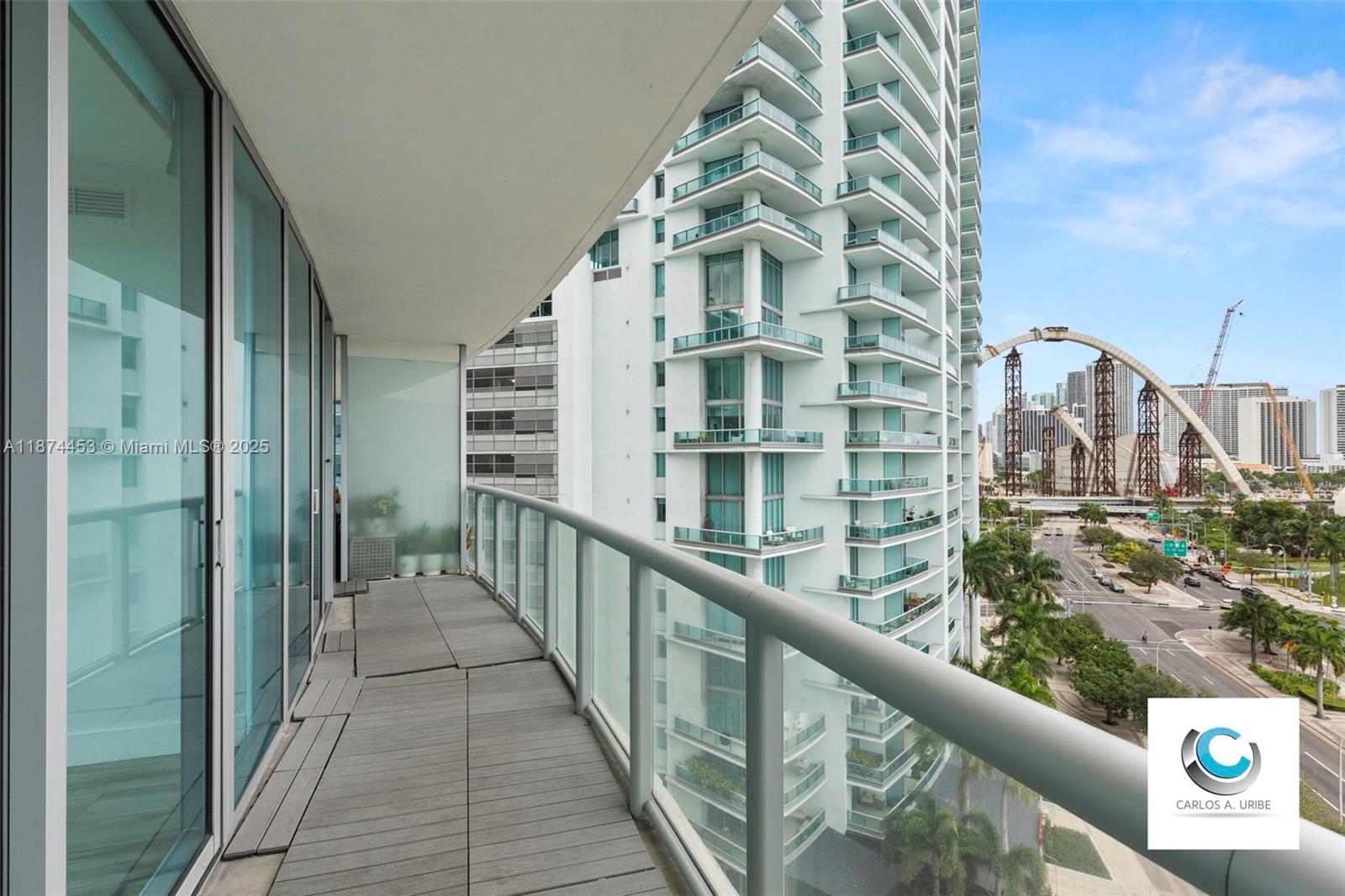 888 Biscayne Blvd 911