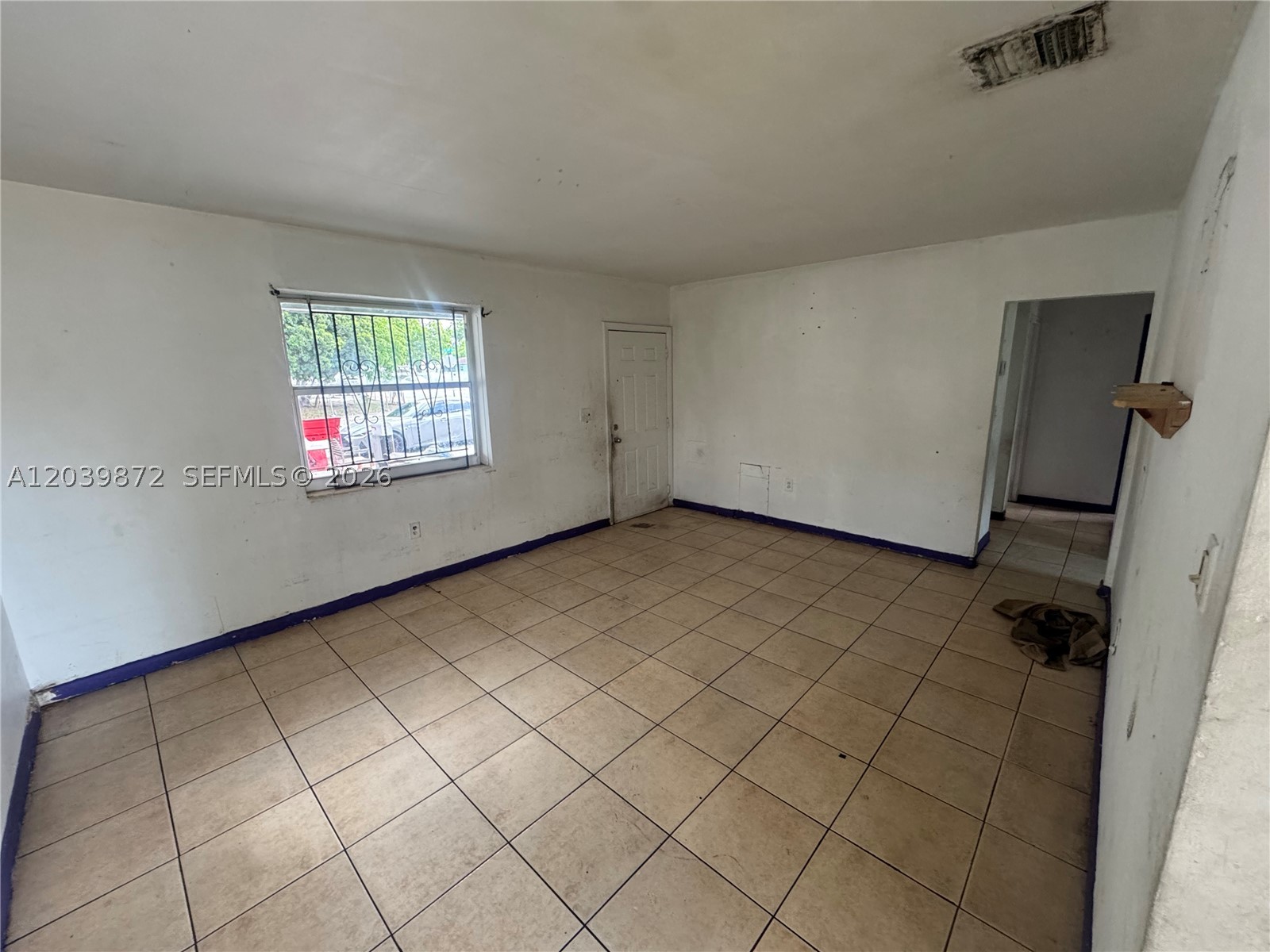 3320 NW 87th Ter