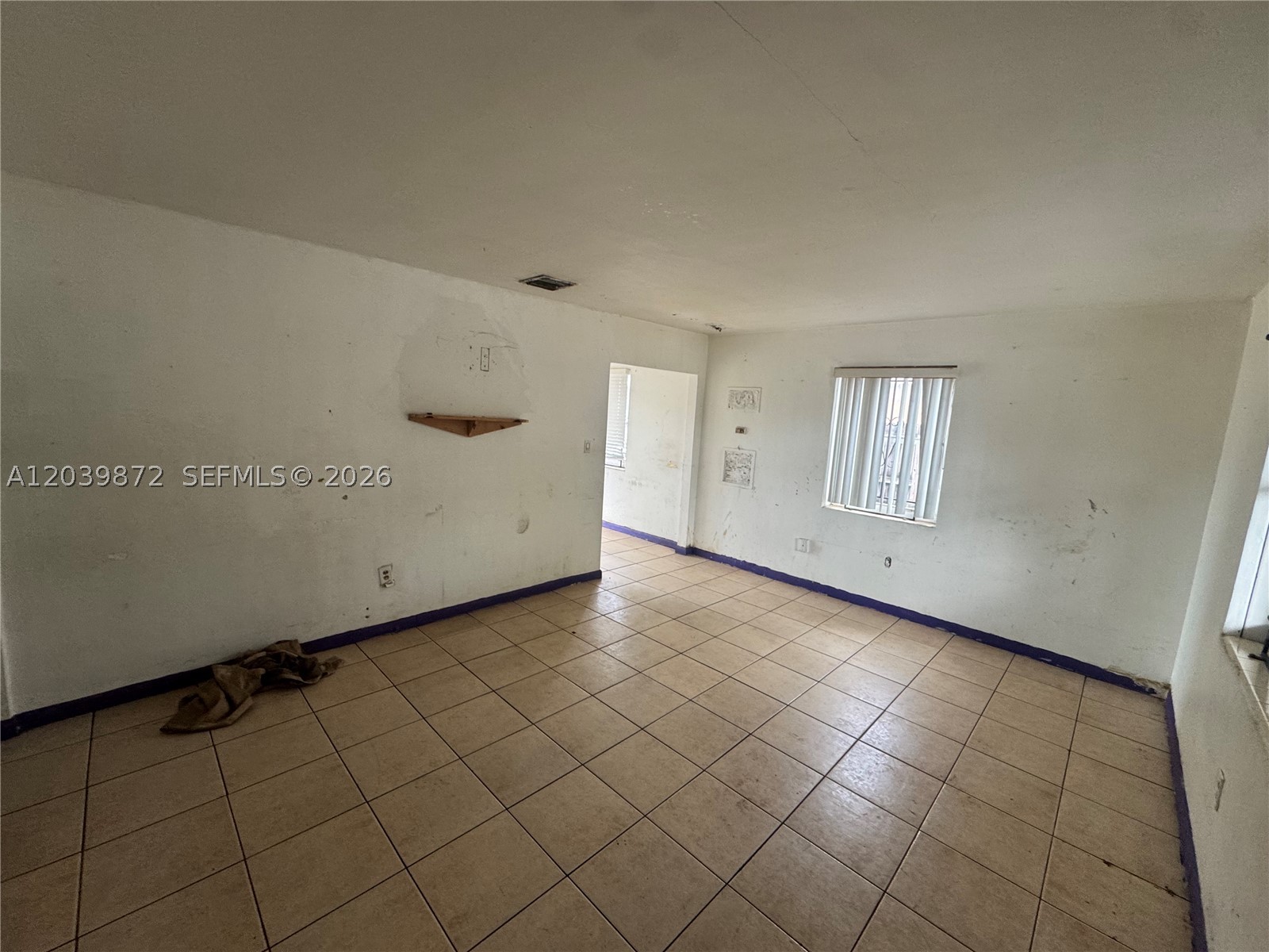3320 NW 87th Ter
