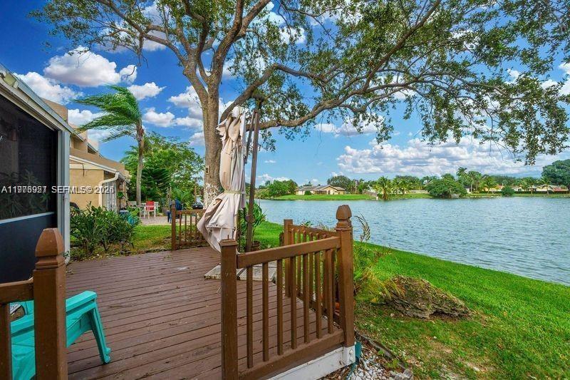 LAKEWOOD EAST SEC 1 - Residential Lease