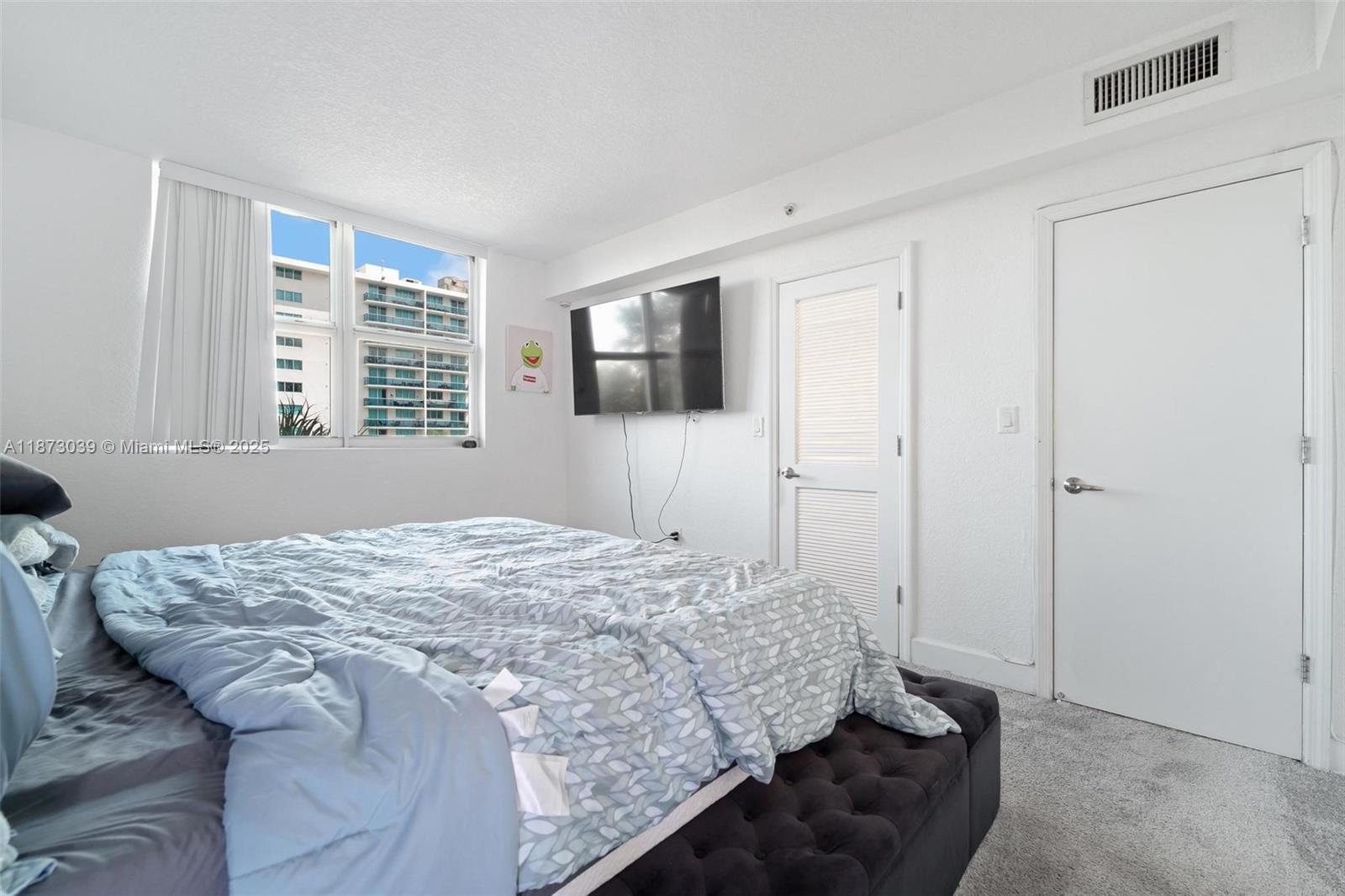 TREASURES ON THE BAY II C - Residential