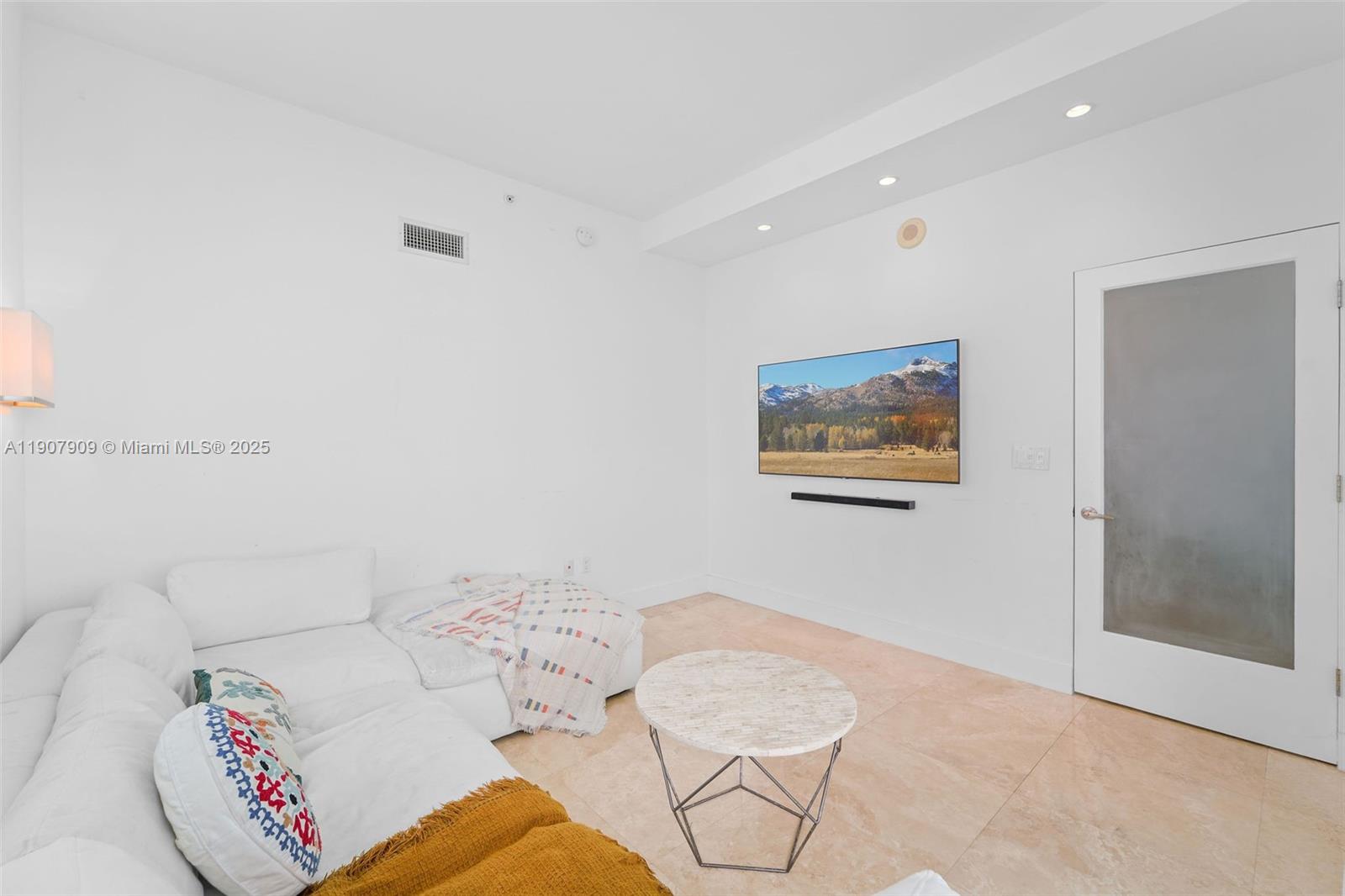 ONYX ON THE BAY CONDO - Residential Lease