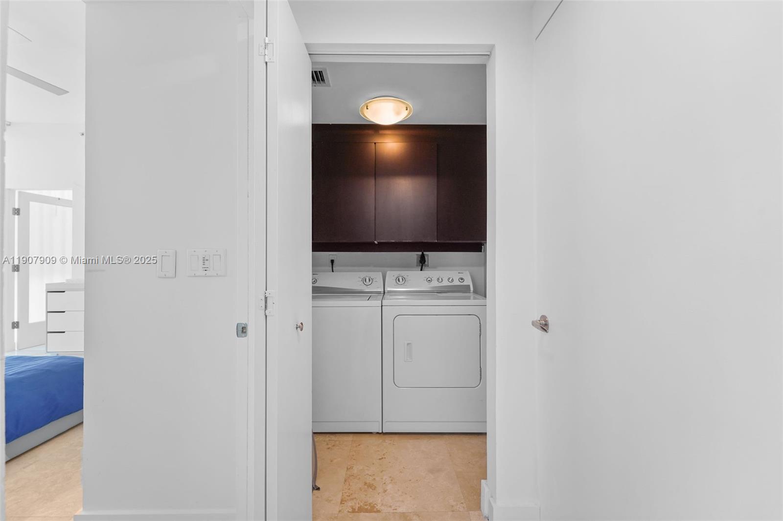 ONYX ON THE BAY CONDO - Residential Lease