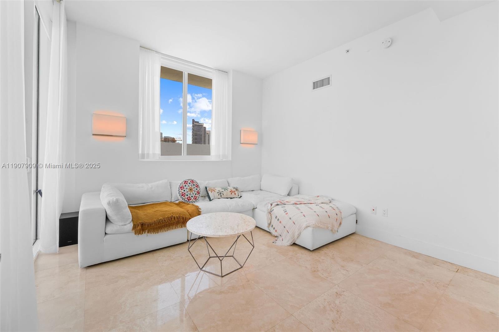 ONYX ON THE BAY CONDO - Residential Lease