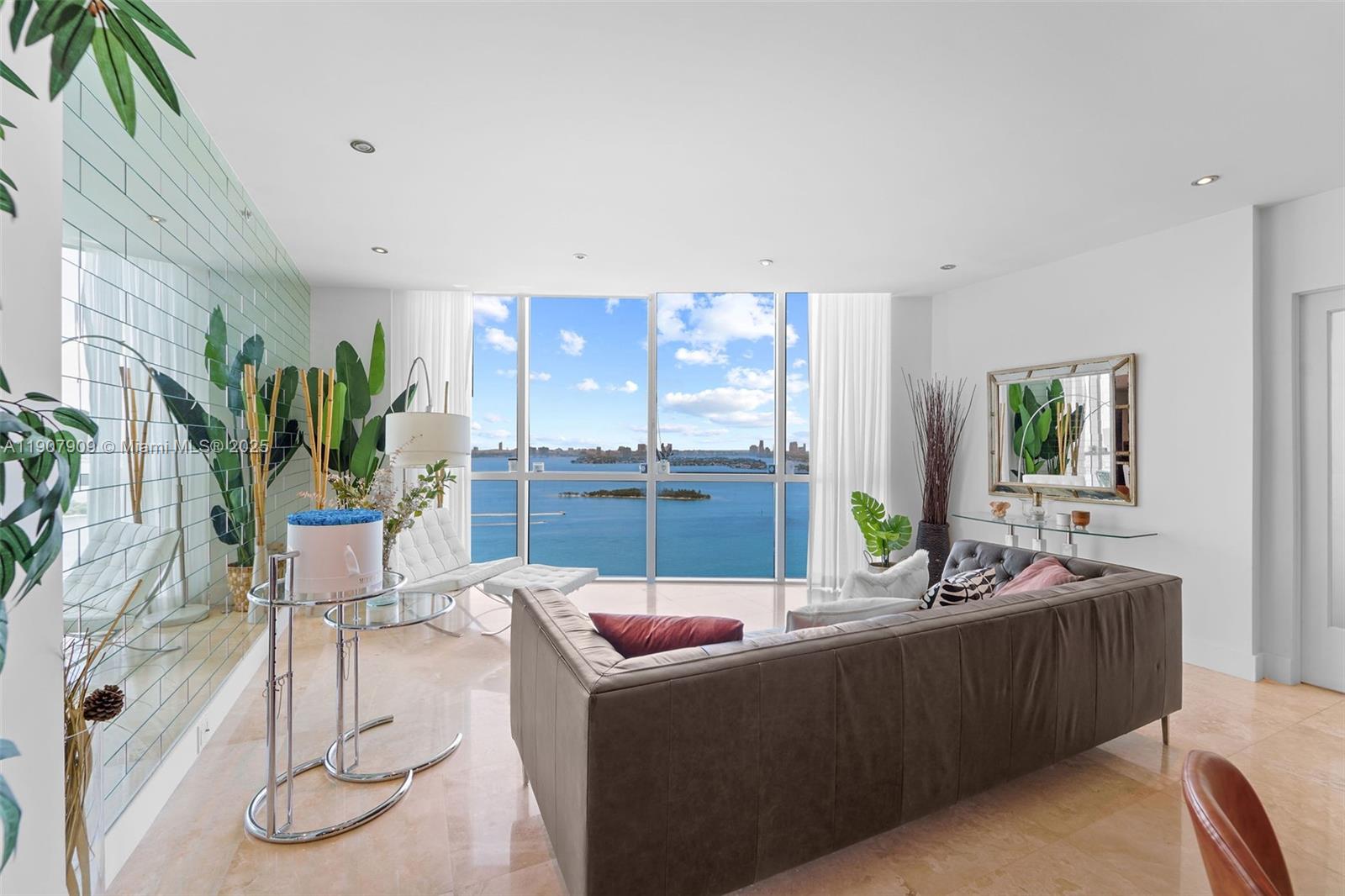 ONYX ON THE BAY CONDO - Residential Lease