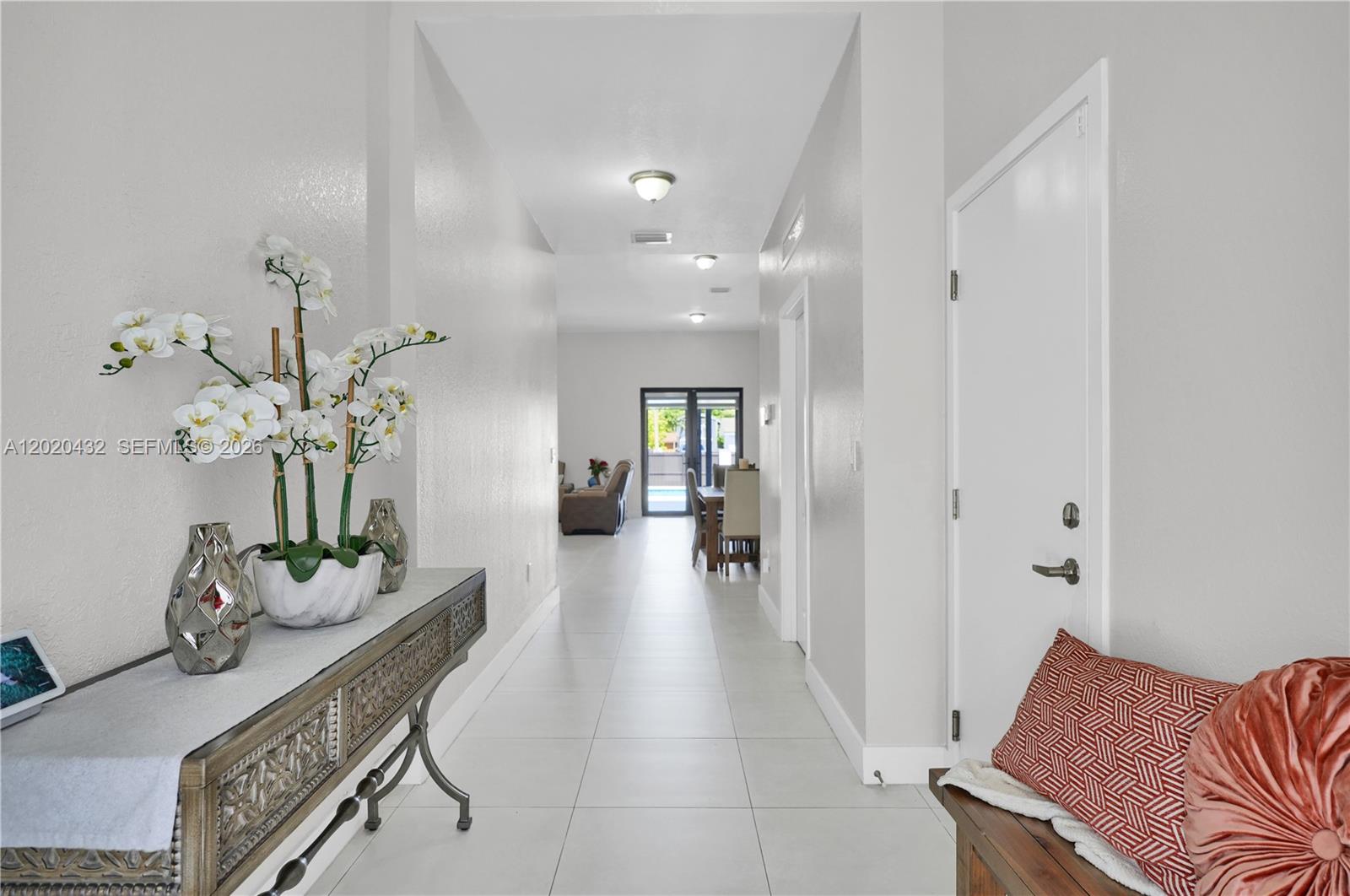 SOUTH MIAMI LAKES - Residential