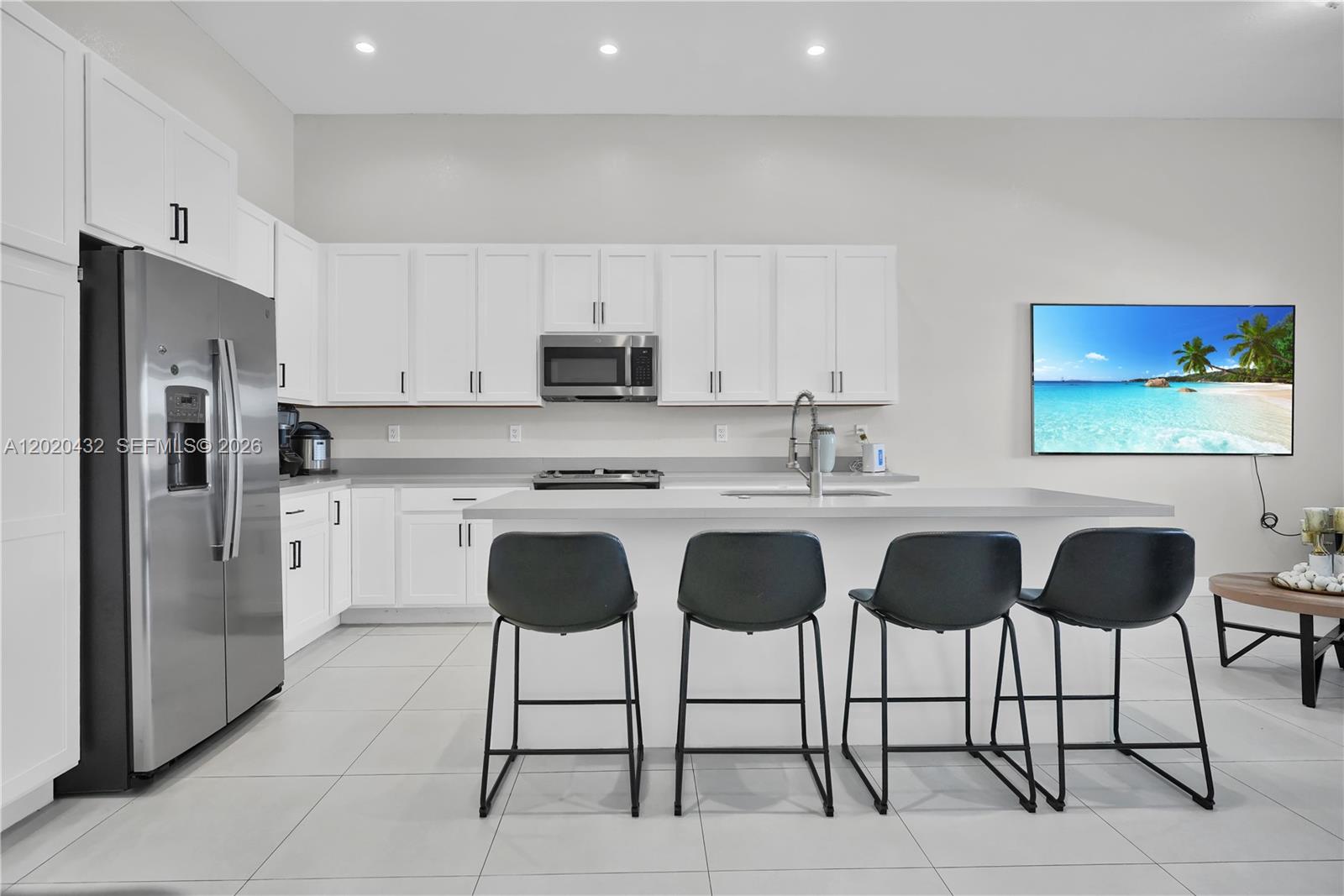 SOUTH MIAMI LAKES - Residential