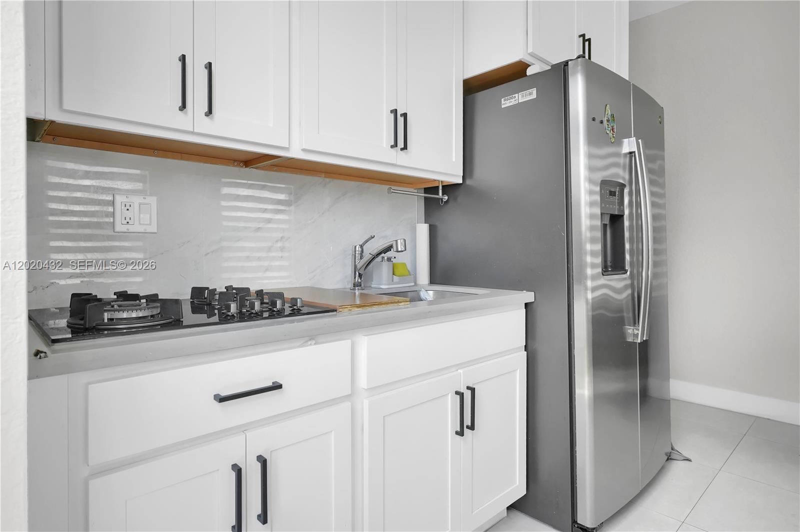 SOUTH MIAMI LAKES - Residential