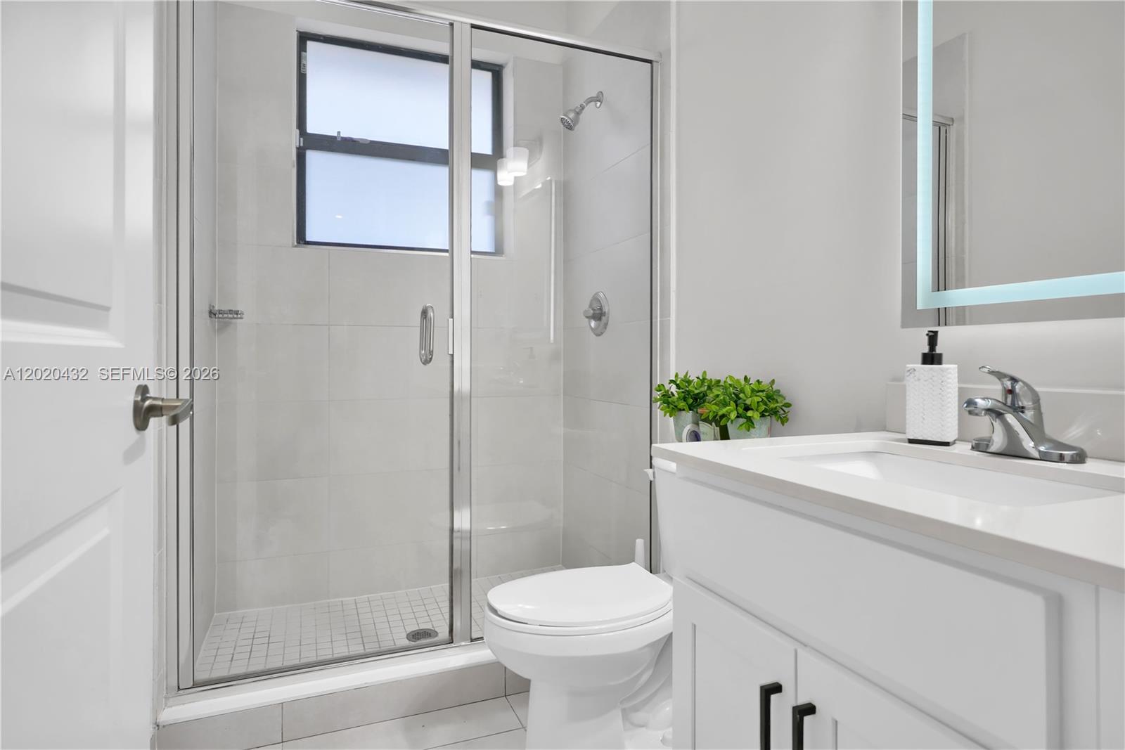 SOUTH MIAMI LAKES - Residential