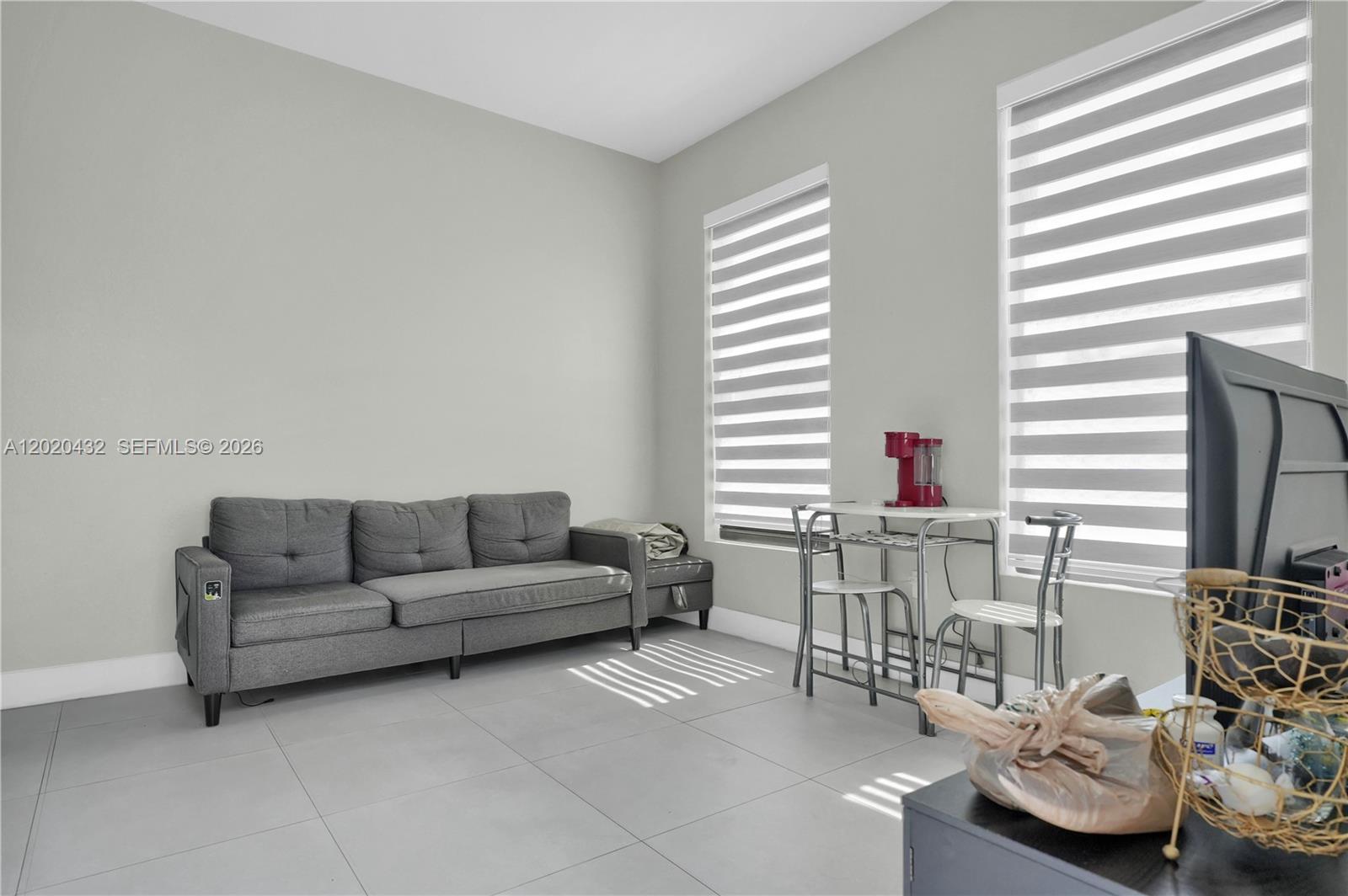 SOUTH MIAMI LAKES - Residential