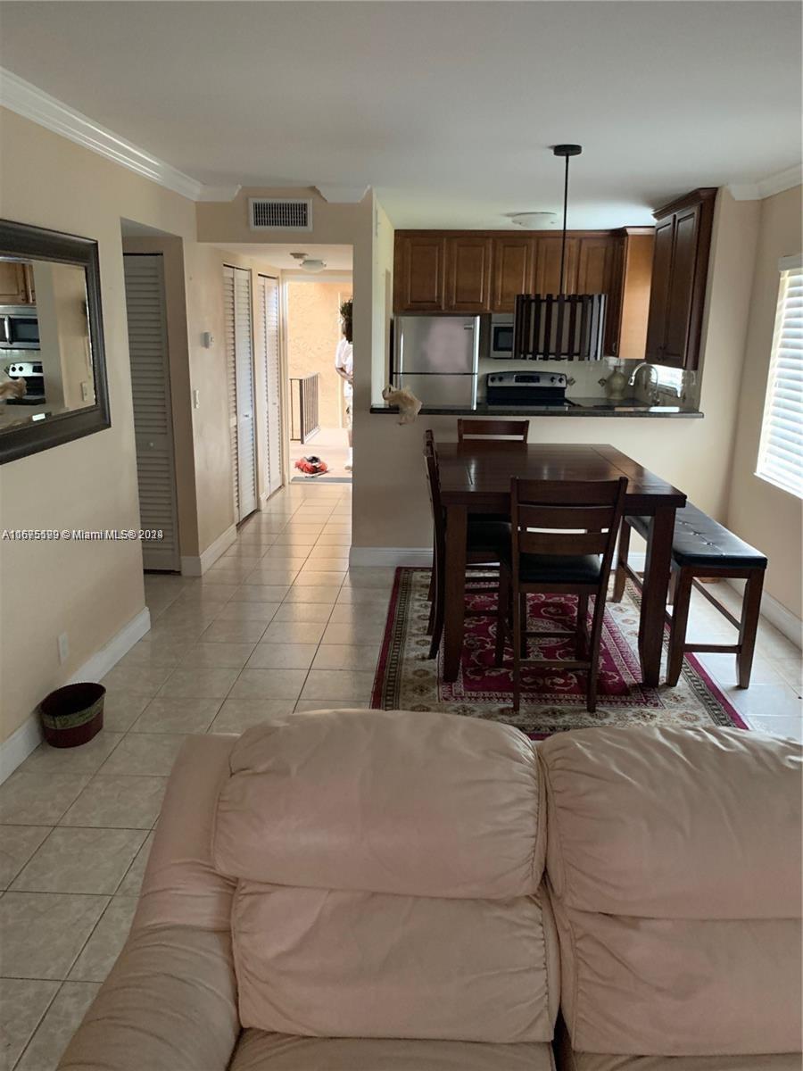 Rental Property at 3048 E Sunrise Lakes Dr E 218, Sunrise, Miami-Dade County, Florida - Bedrooms: 2 
Bathrooms: 2  - $1,749 MO.