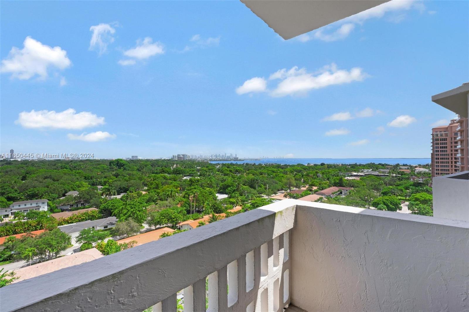 GABLES WATERWAY TOWERS CO - Residential