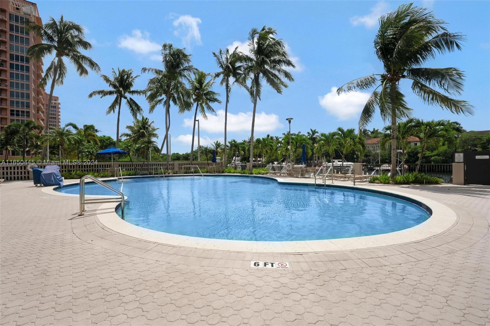 GABLES WATERWAY TOWERS CO - Residential
