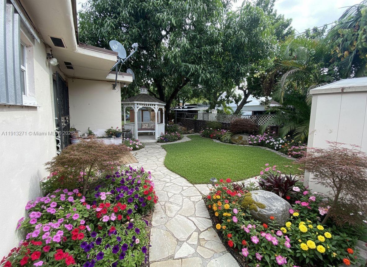 ESSEX VILLAGE 1ST ADDN - Residential