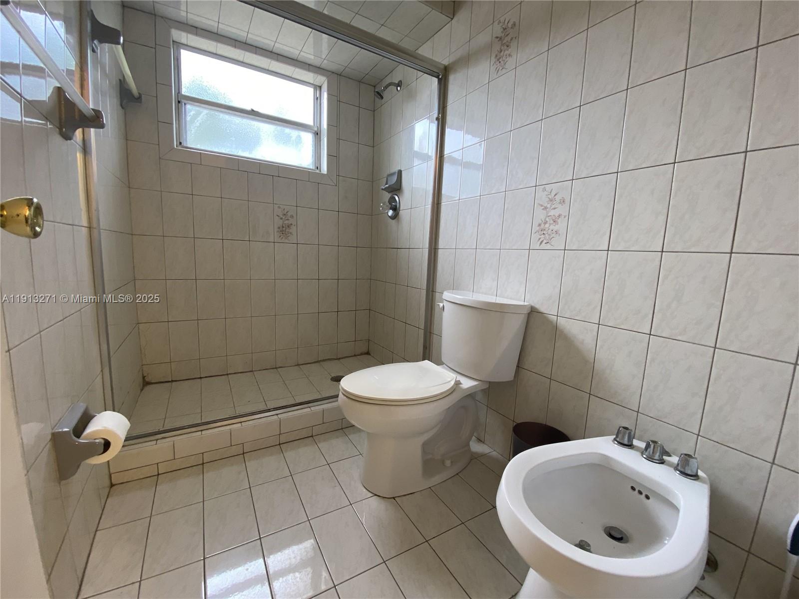 ESSEX VILLAGE 1ST ADDN - Residential