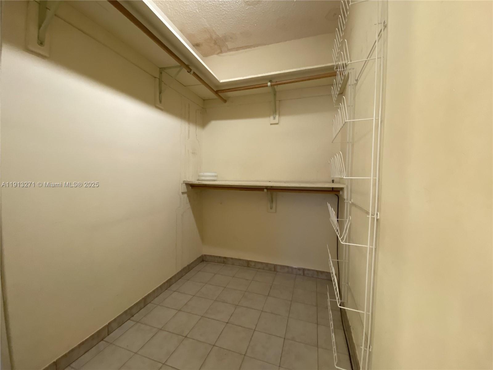 ESSEX VILLAGE 1ST ADDN - Residential