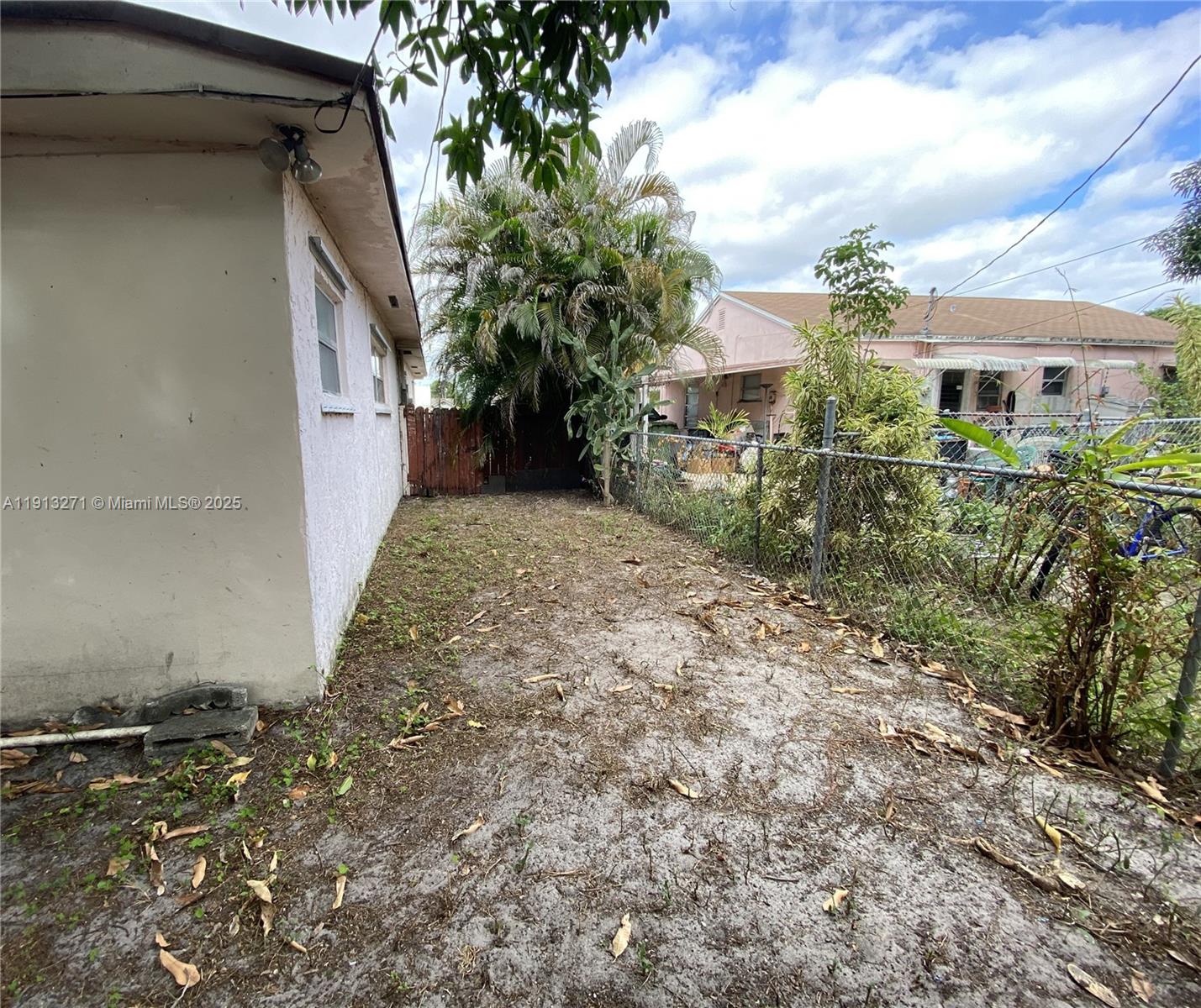 ESSEX VILLAGE 1ST ADDN - Residential