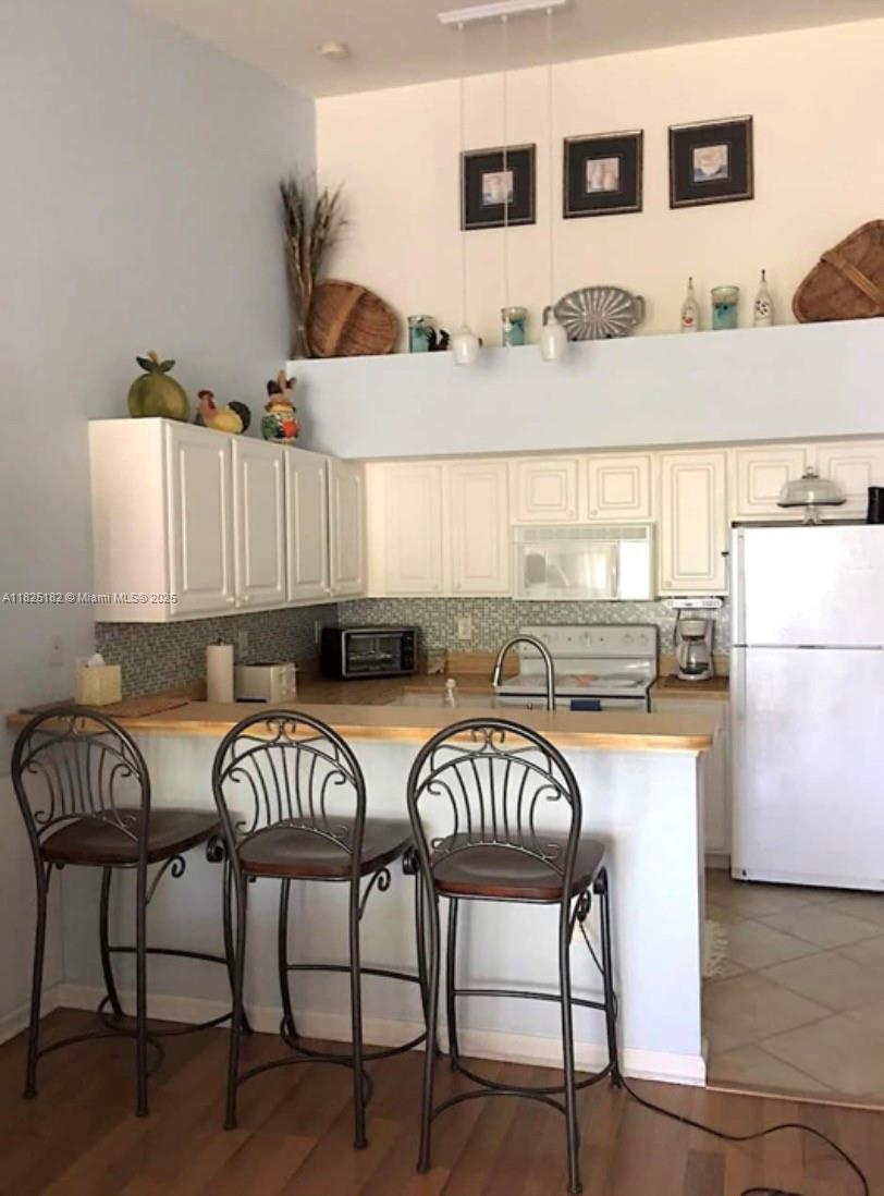 THE RESIDENCE - Residential