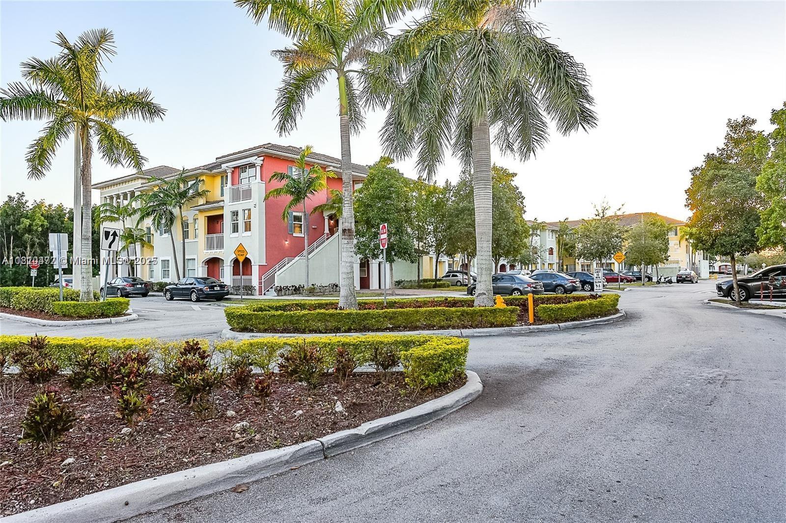 10901 Nw 83rd St 104, Doral, Miami-Dade County, Florida - 3 Bedrooms  
2 Bathrooms - 