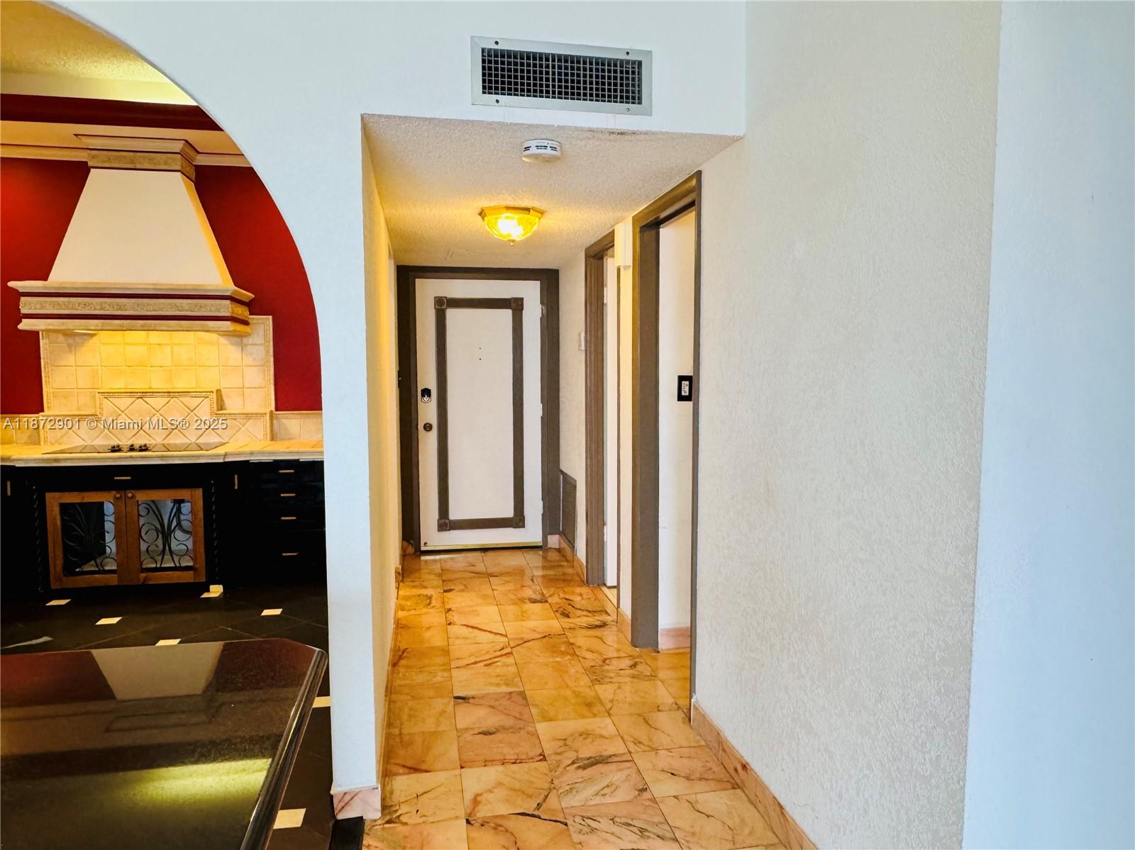 DEL PRADO - Residential