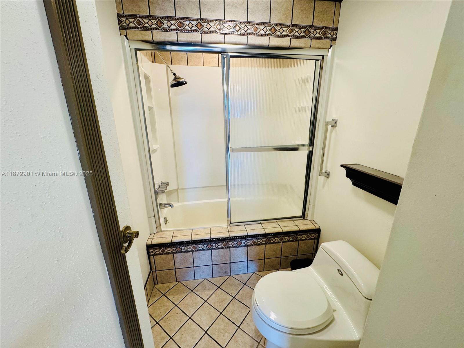 DEL PRADO - Residential