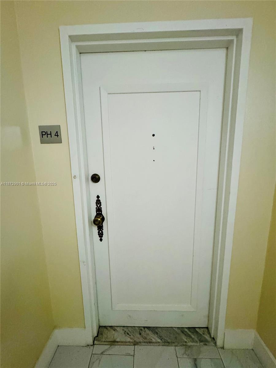 DEL PRADO - Residential