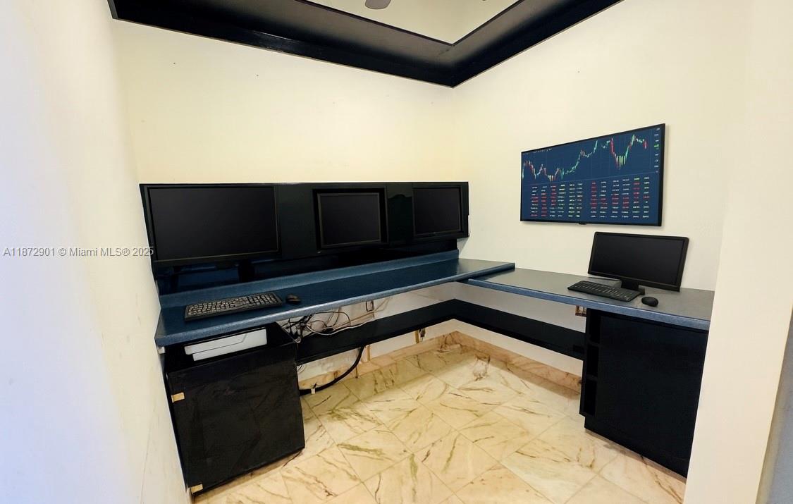 DEL PRADO - Residential