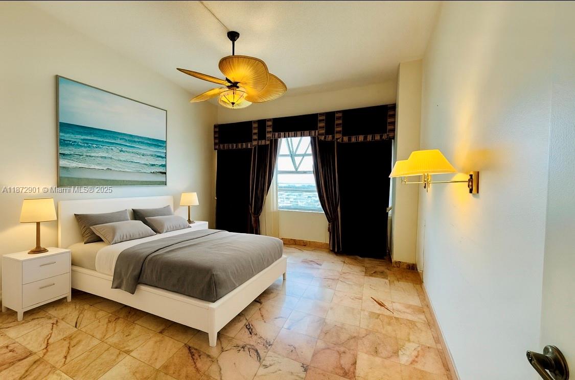 DEL PRADO - Residential