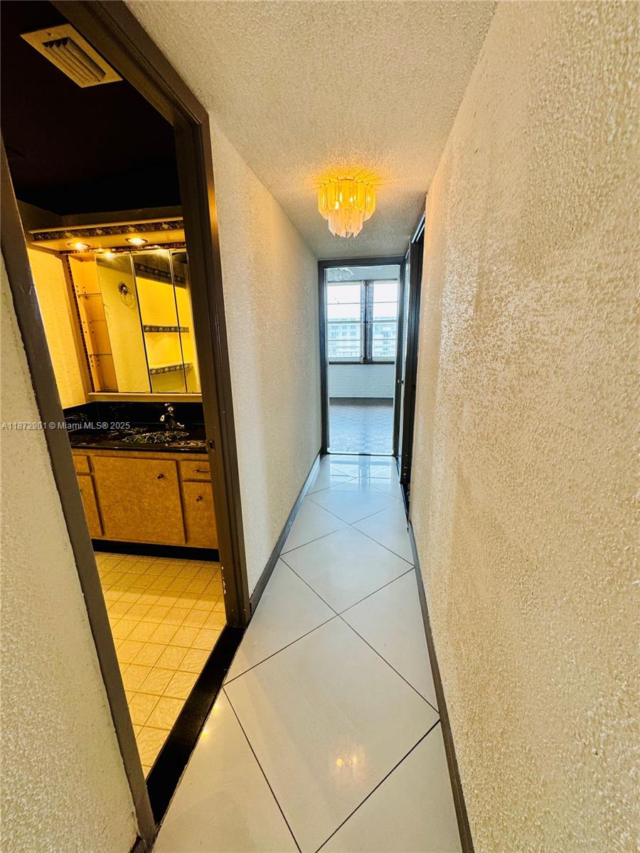 DEL PRADO - Residential