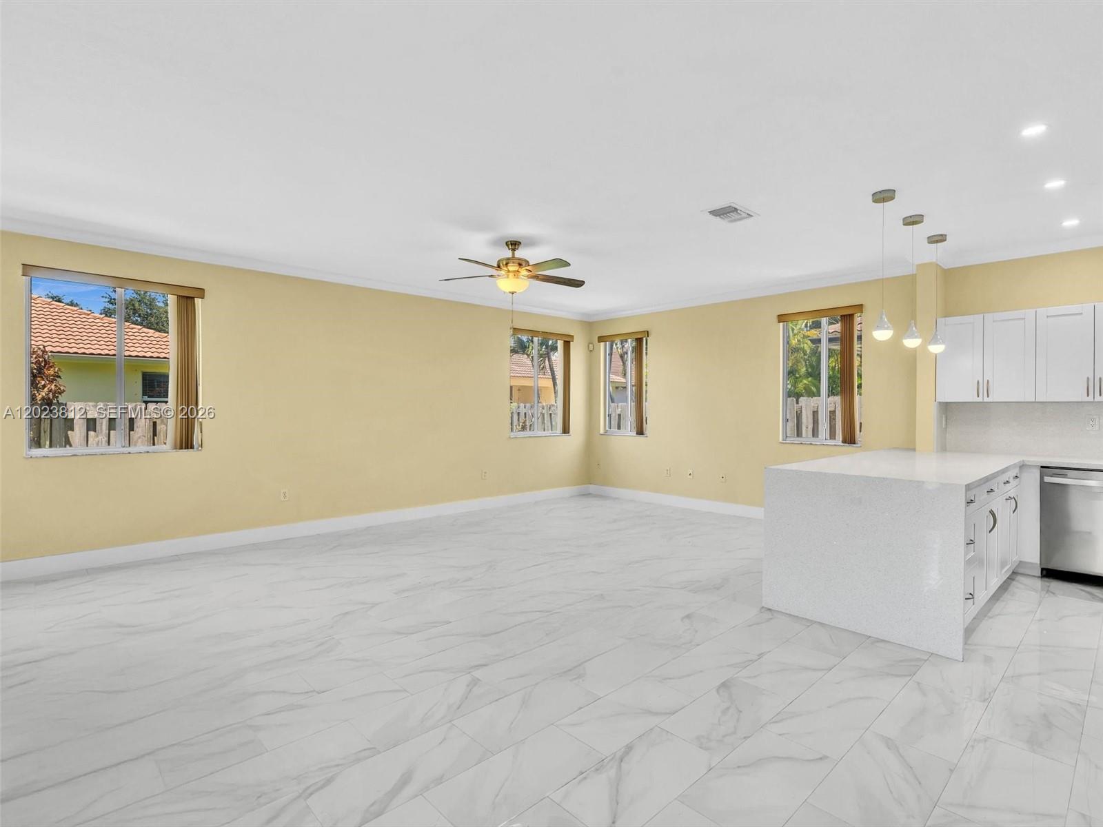 MARBELLA ESTATES - Residential