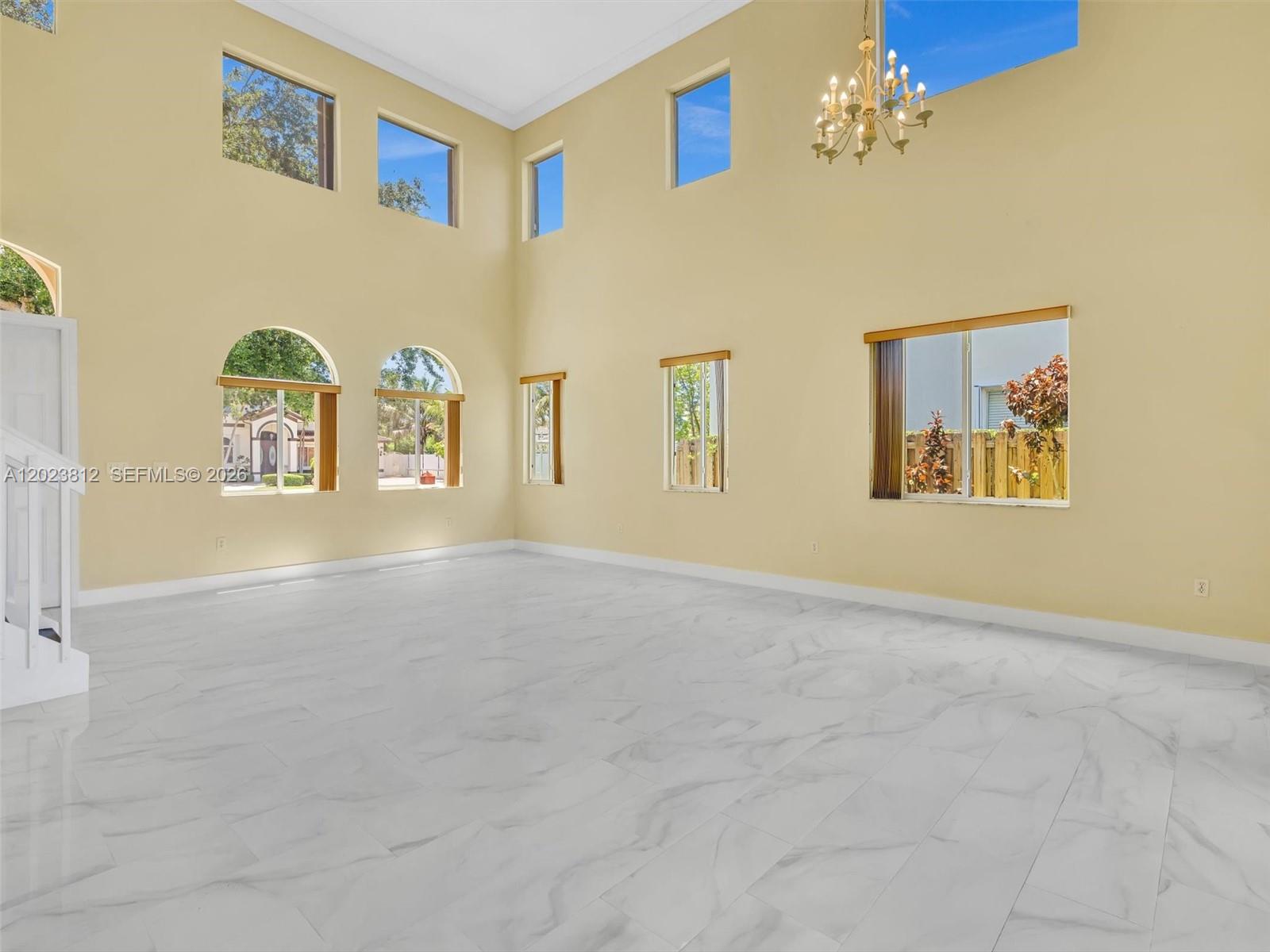 MARBELLA ESTATES - Residential