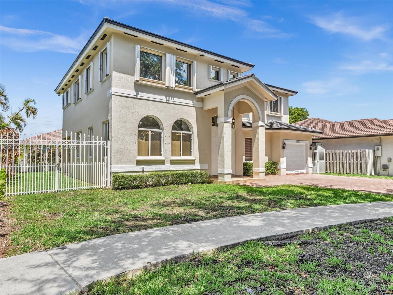 MARBELLA ESTATES - Residential