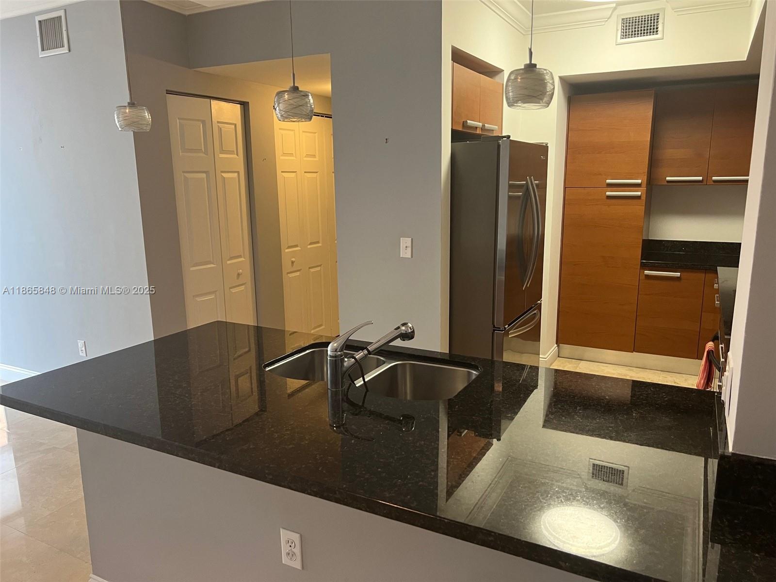 THE MINORCA CONDO - Residential