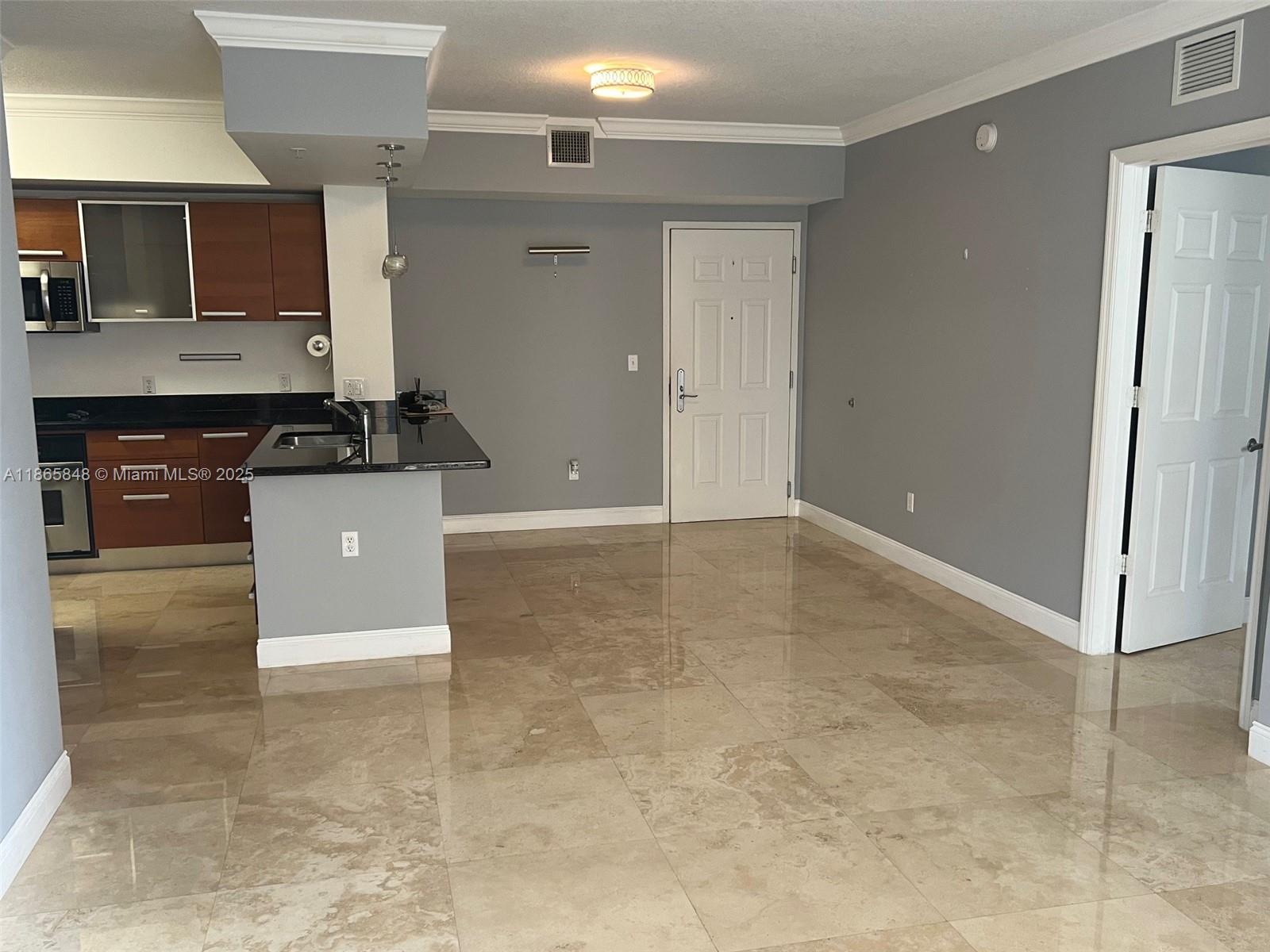 THE MINORCA CONDO - Residential