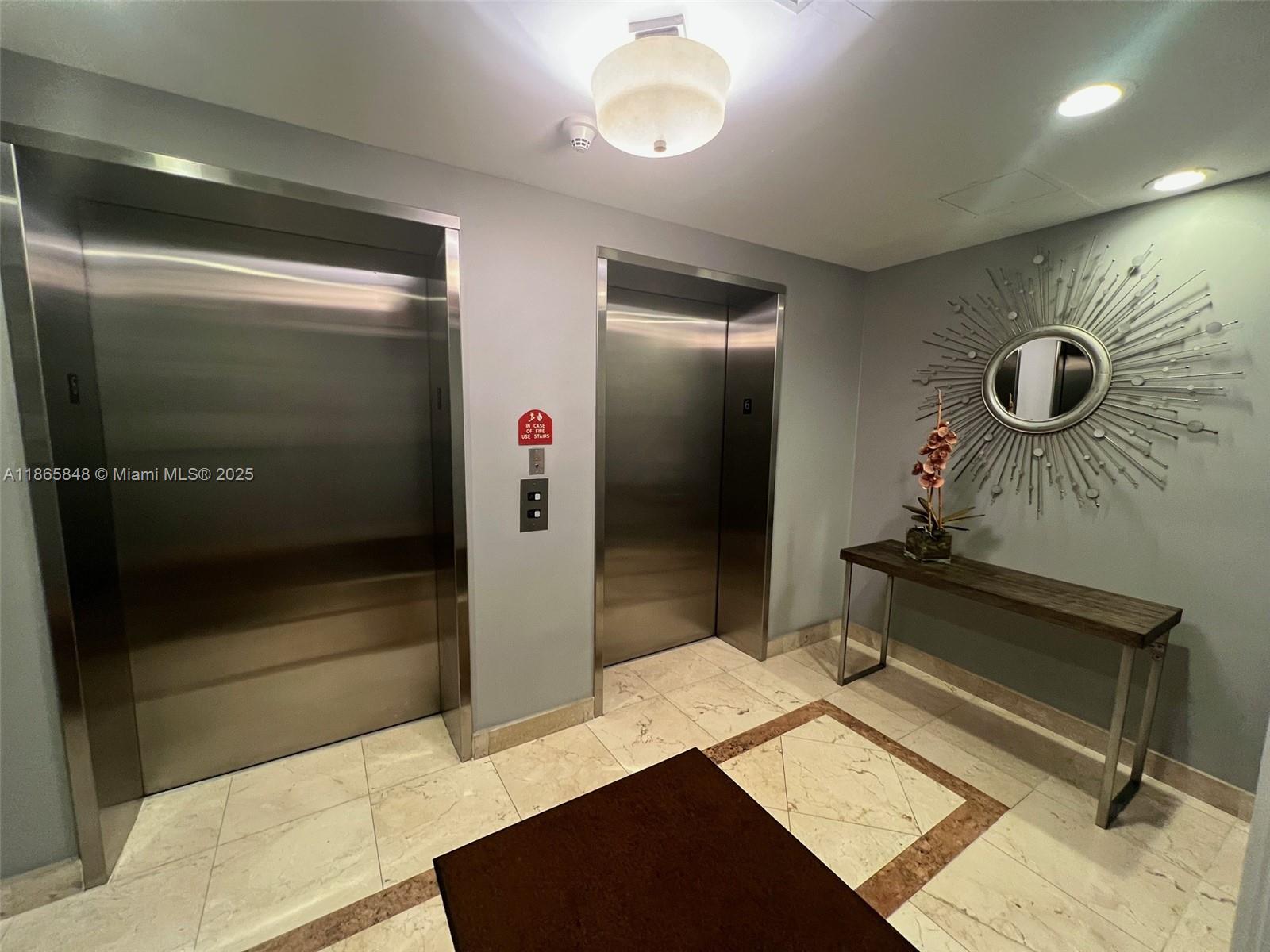 THE MINORCA CONDO - Residential